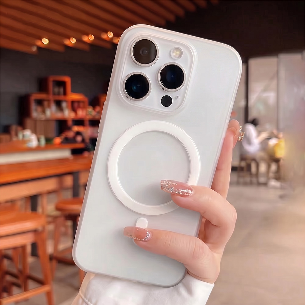 Ultra cienkie, miękkie, matowe – Ring Stand Case recenzja i cena