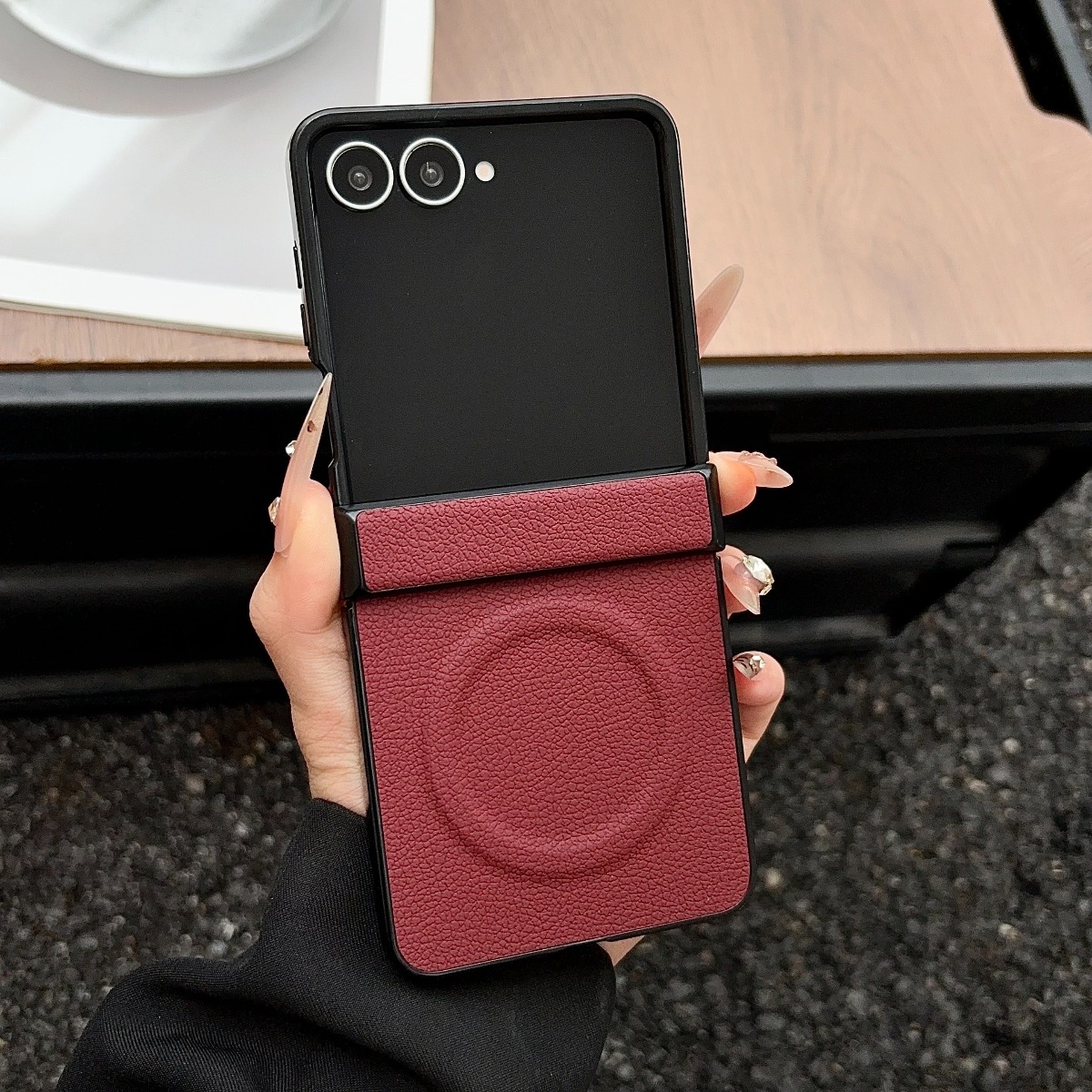 Luksusowe skórzane etui magnet – Flip Leather Case recenzja i cena